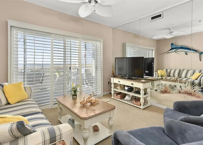 2 Bedroom 1st Floor Ritz With Great Bay View! Holiday home