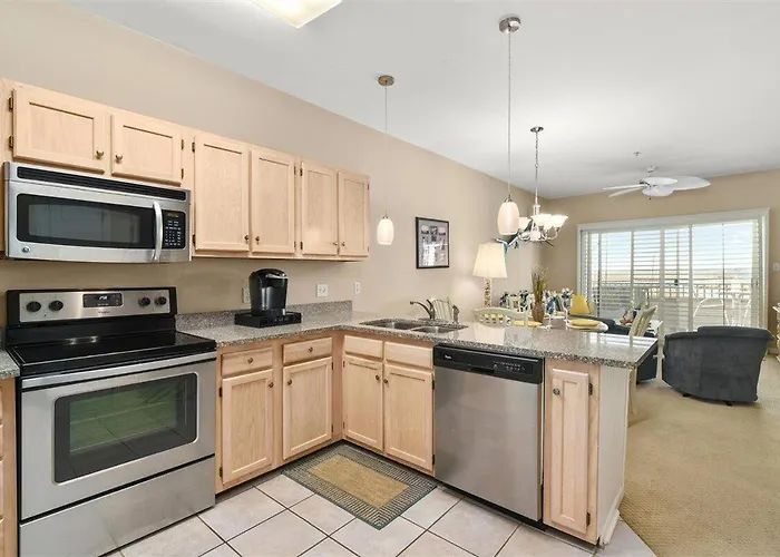 2 Bedroom 1st Floor Ritz With Great Bay View!